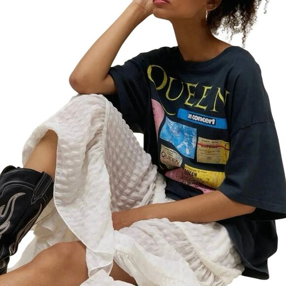 DAYDREAMER Queen Ticket Collage Tee One Size New without Tag MSRP $88 - Picture 4 of 15